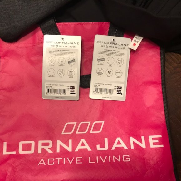 LORNA JANE - WINTER ACTIVE WEAR SET - Picture 8 of 12